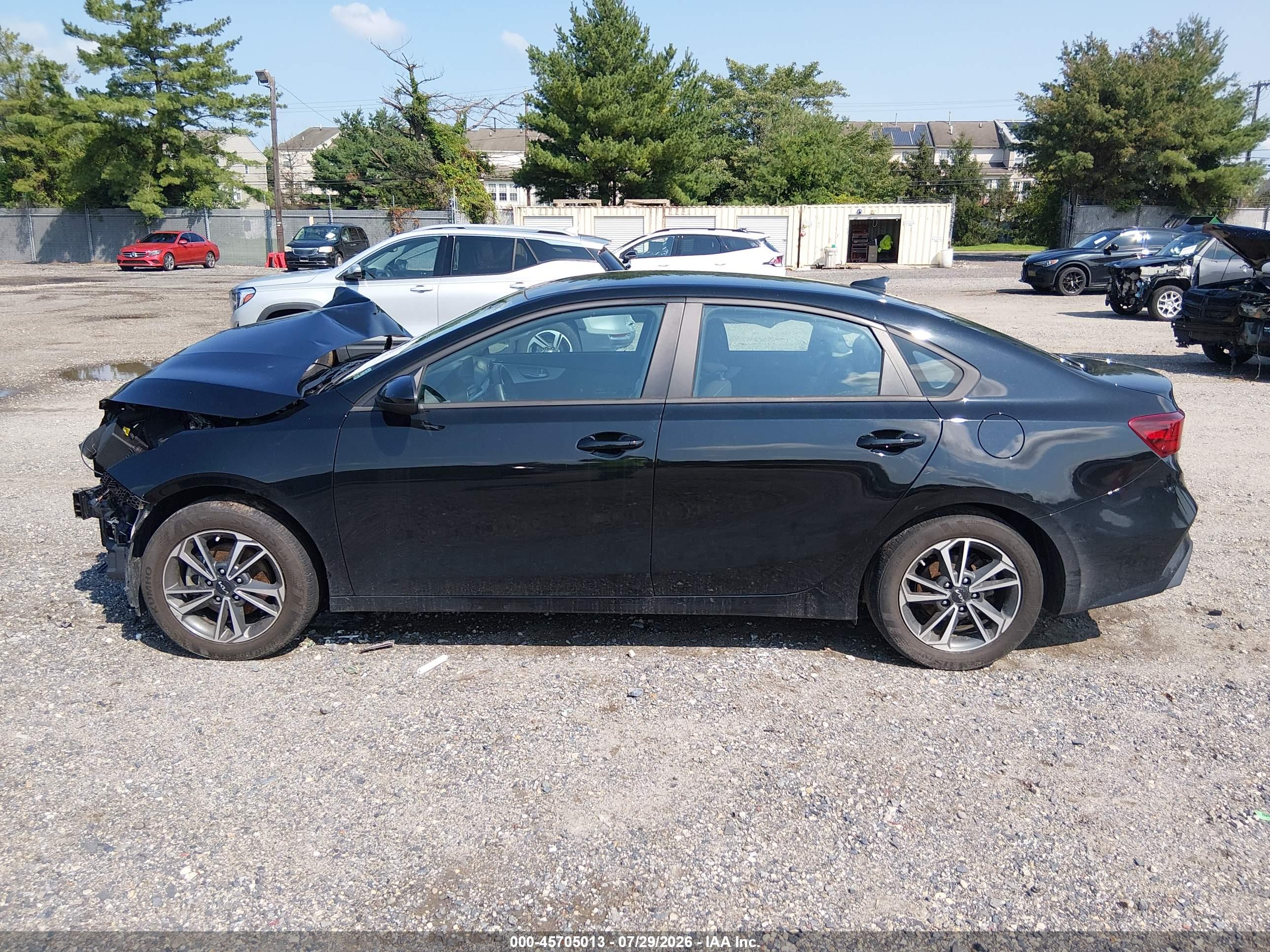 2023 KIA FORTE LXS