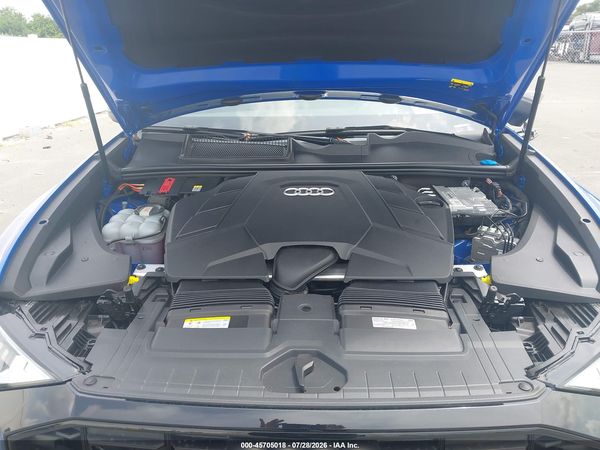 2023 AUDI Q8
