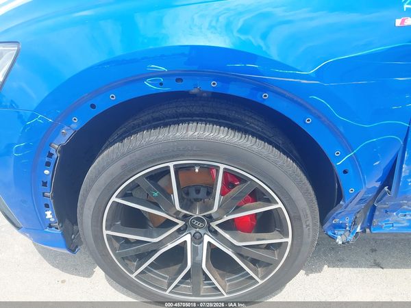 2023 AUDI Q8