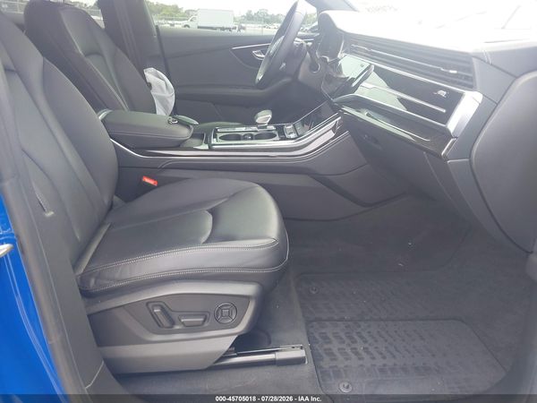 2023 AUDI Q8