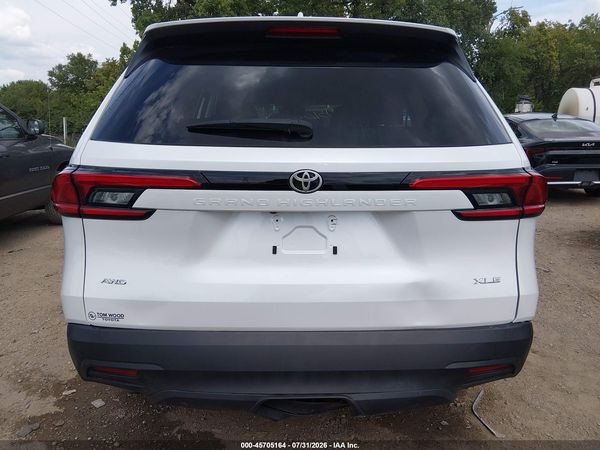2024 TOYOTA GRAND HIGHLANDER XLE
