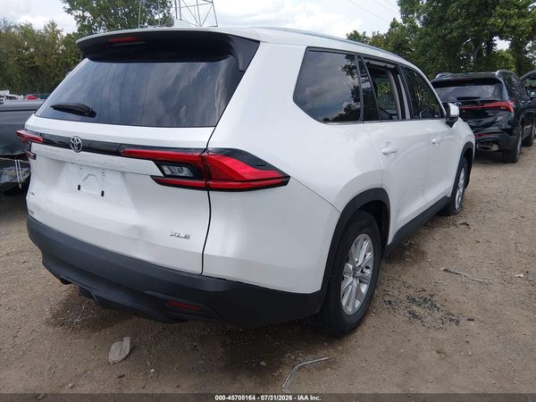 2024 TOYOTA GRAND HIGHLANDER XLE