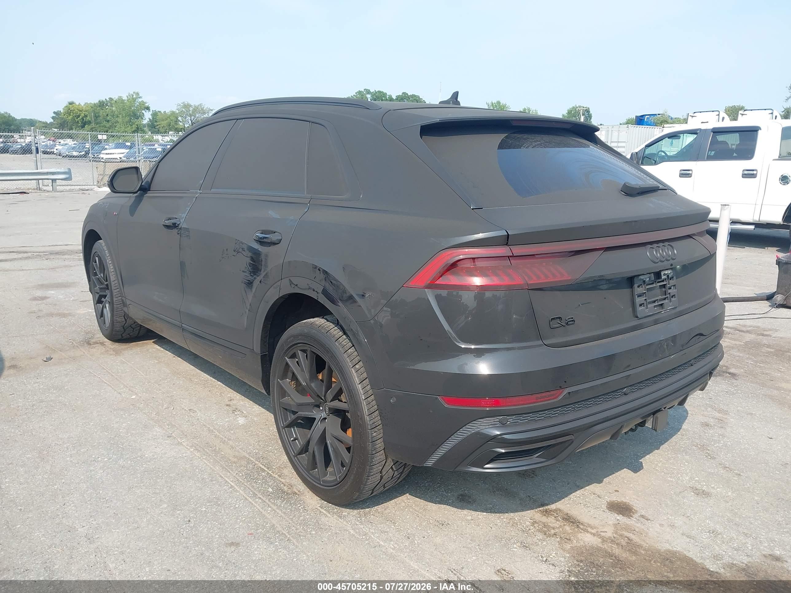 2021 AUDI Q8