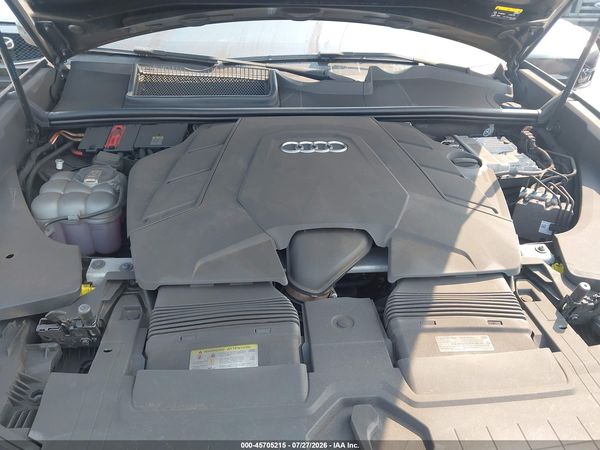 2021 AUDI Q8