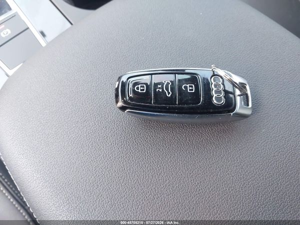 2021 AUDI Q8