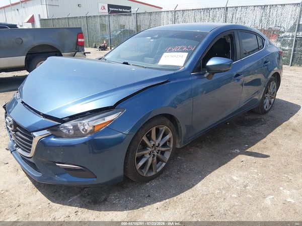 2018 MAZDA MAZDA3 TOURING