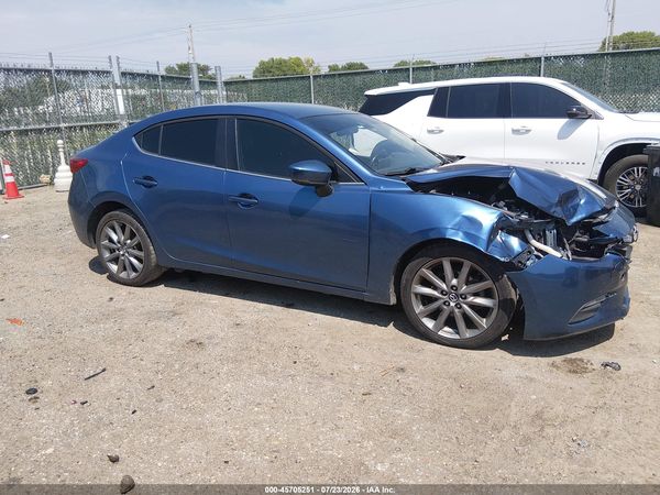 2018 MAZDA MAZDA3 TOURING