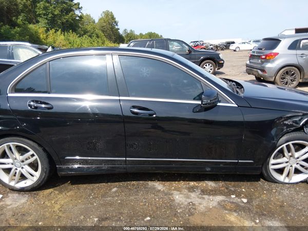 2013 MERCEDES-BENZ C 250 SPORT