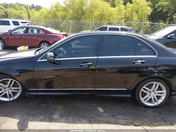 2013 MERCEDES-BENZ C 250 SPORT