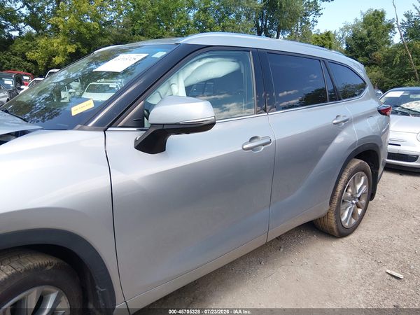 2020 TOYOTA HIGHLANDER LIMITED