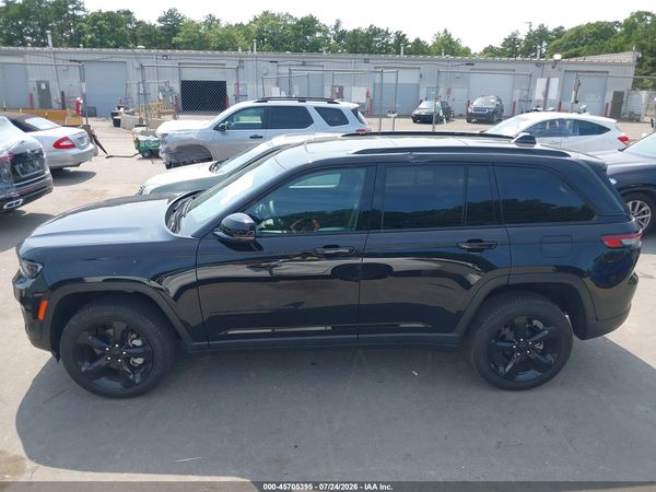 2025 JEEP GRAND CHEROKEE