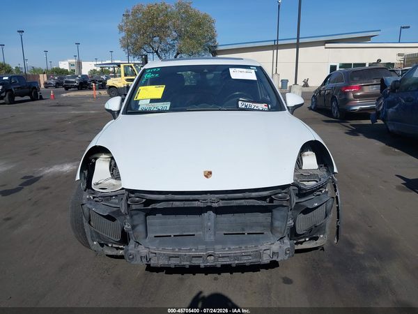 2015 PORSCHE CAYENNE TURBO