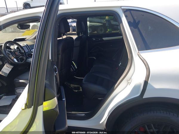 2015 PORSCHE CAYENNE TURBO