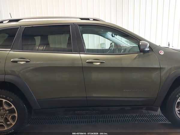 2020 JEEP CHEROKEE TRAILHAWK 4X4
