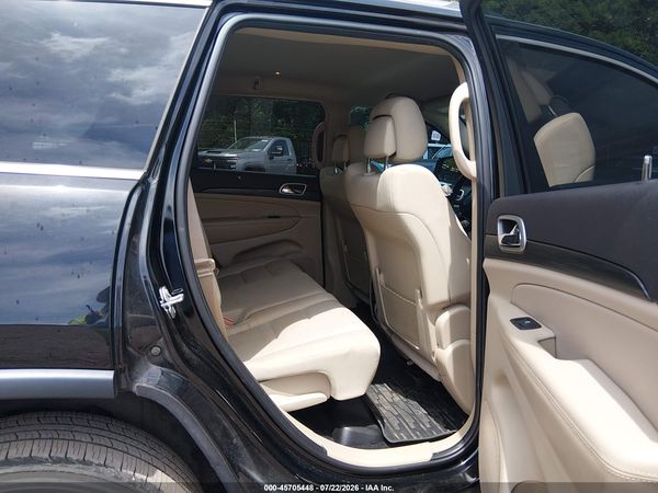 2019 JEEP GRAND CHEROKEE LAREDO E 4X4