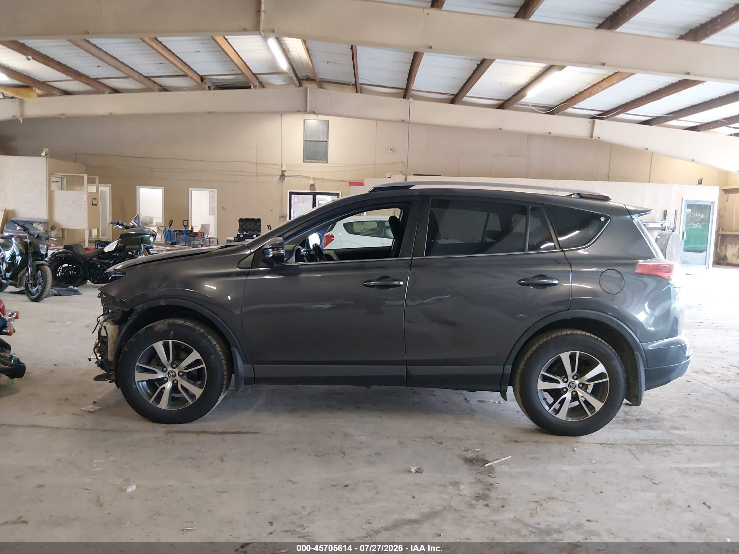 2018 TOYOTA RAV4 XLE