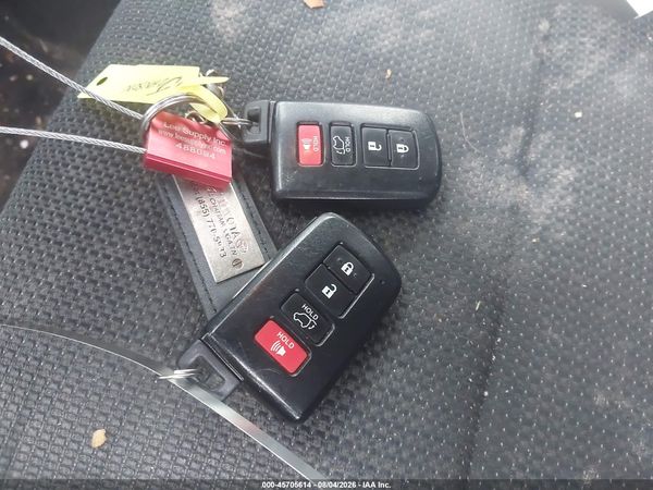 2018 TOYOTA RAV4 XLE
