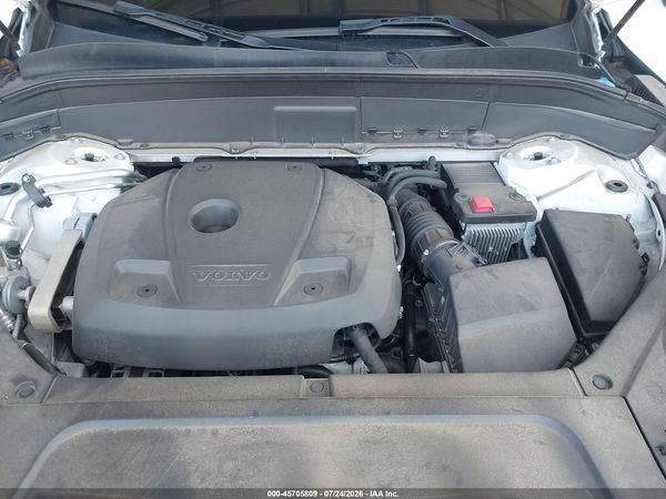 2019 VOLVO XC90 T6 MOMENTUM
