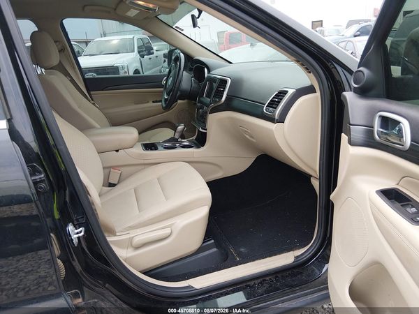 2019 JEEP GRAND CHEROKEE LAREDO E 4X2