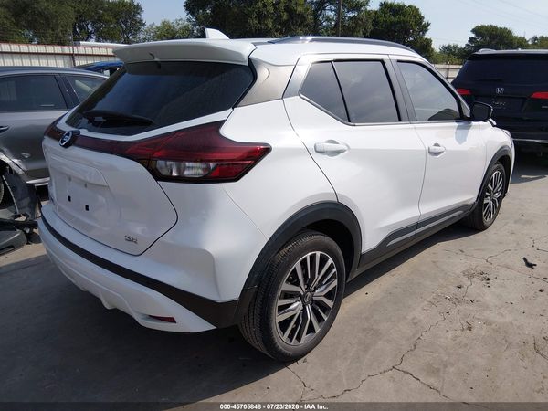2021 NISSAN KICKS SR XTRONIC CVT — I4