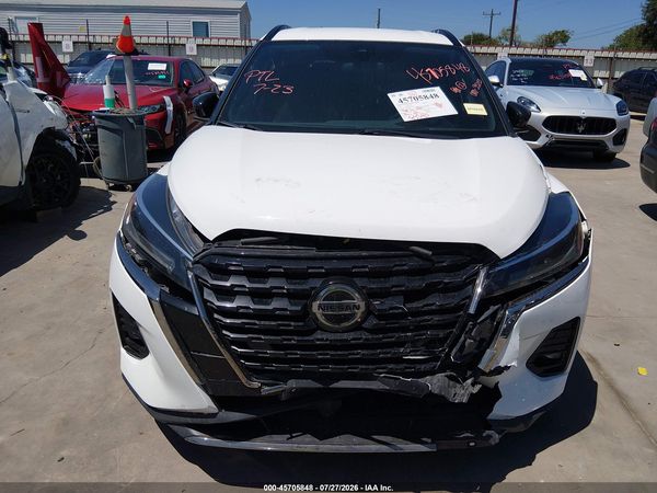 2021 NISSAN KICKS SR XTRONIC CVT — I6