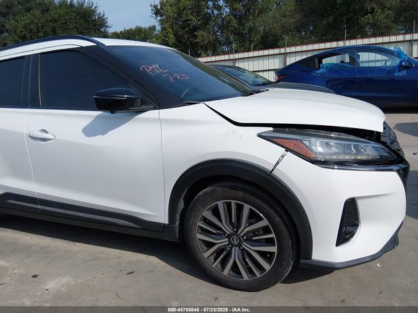 2021 NISSAN KICKS SR XTRONIC CVT — I152