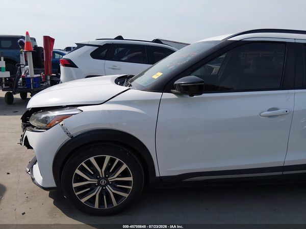 2021 NISSAN KICKS SR XTRONIC CVT — I153