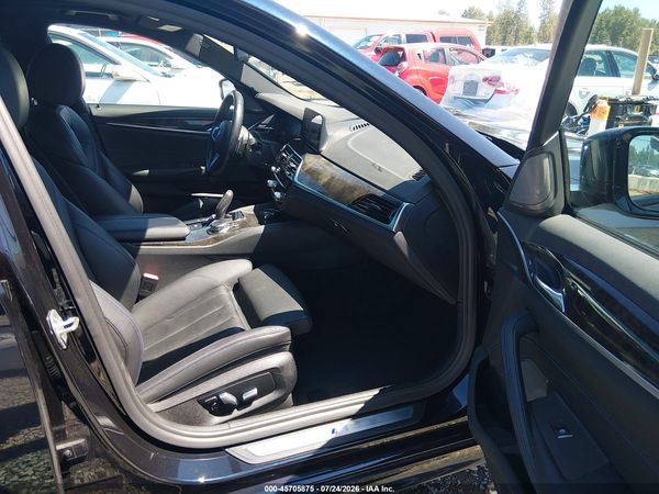 2019 BMW 540I