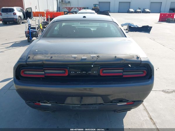 2021 DODGE CHALLENGER SXT
