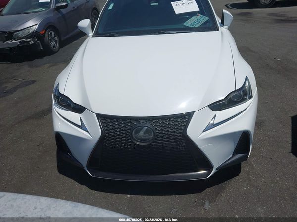 2019 LEXUS IS 300