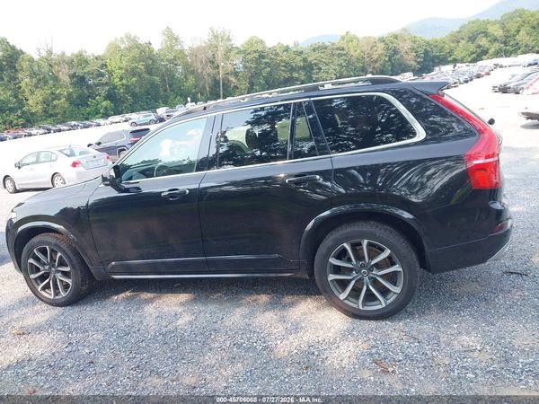 2017 VOLVO XC90 T6 MOMENTUM