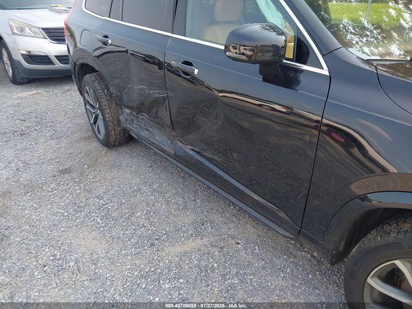 2017 VOLVO XC90 T6 MOMENTUM