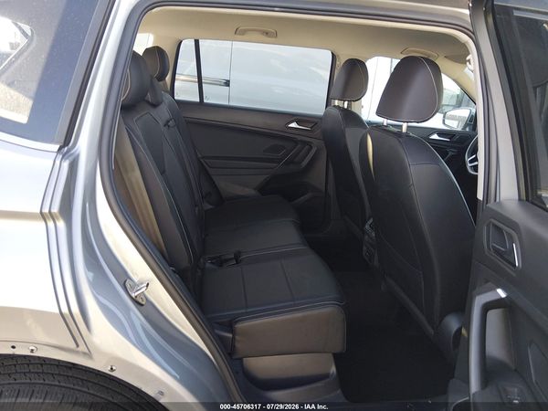 2021 VOLKSWAGEN TIGUAN — I8