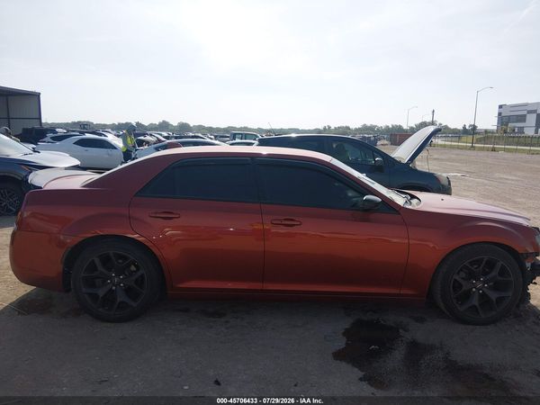 2020 CHRYSLER 300 TOURING — I116