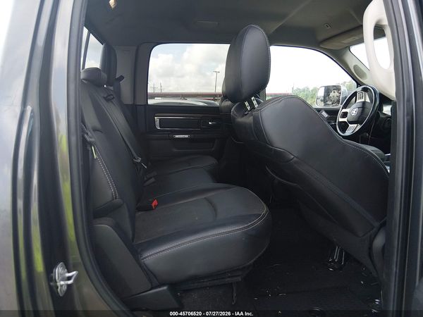 2017 RAM 3500 LARAMIE  4X4 8' BOX
