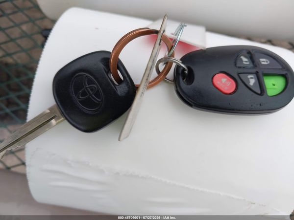2014 TOYOTA SIENNA LE V6 8 PASSENGER