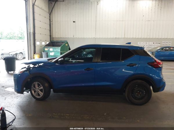 2024 NISSAN KICKS