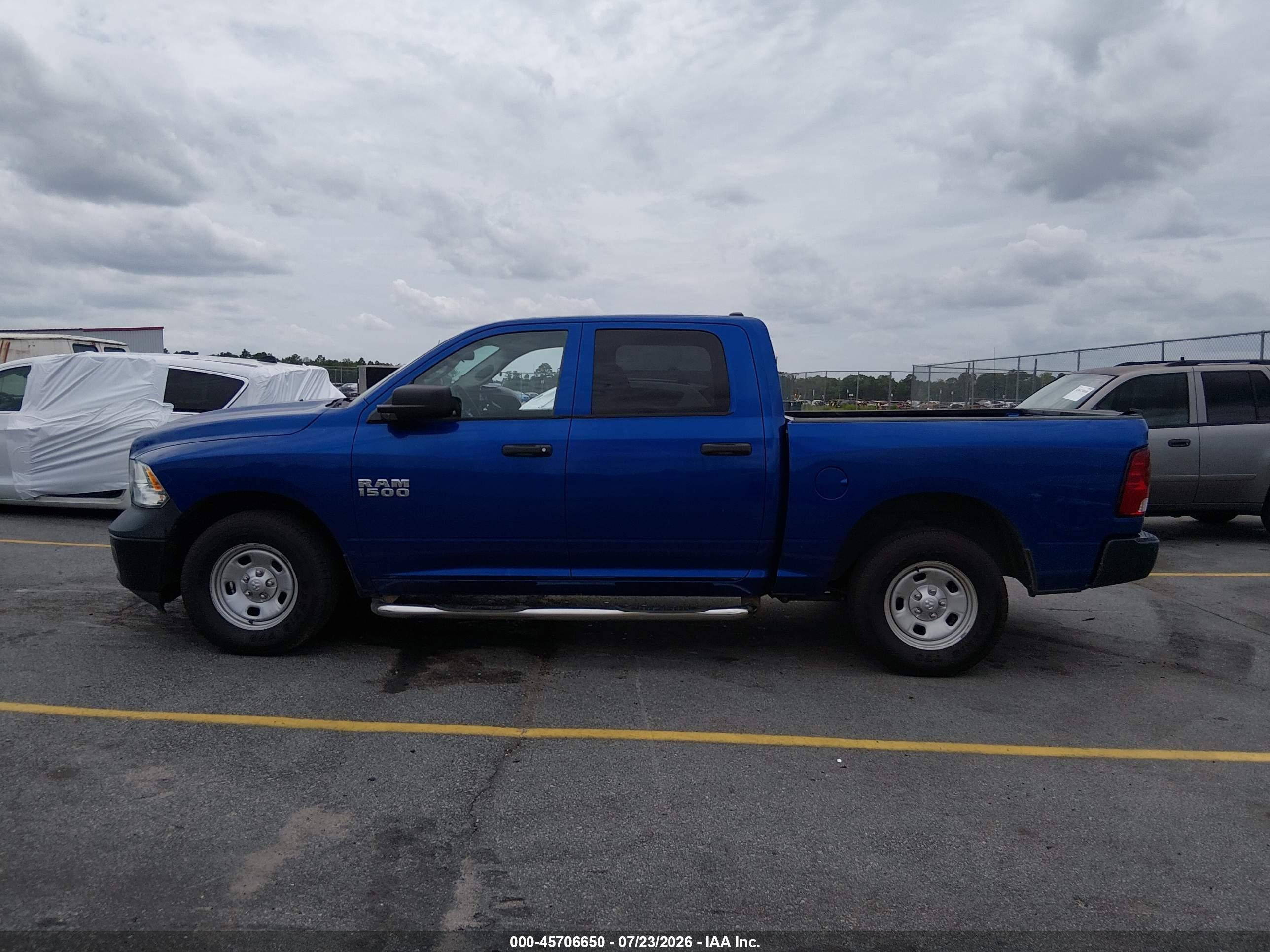 2018 RAM 1500 TRADESMAN  4X2 5'7 BOX