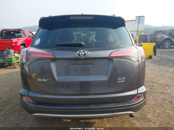 2018 TOYOTA RAV4 XLE