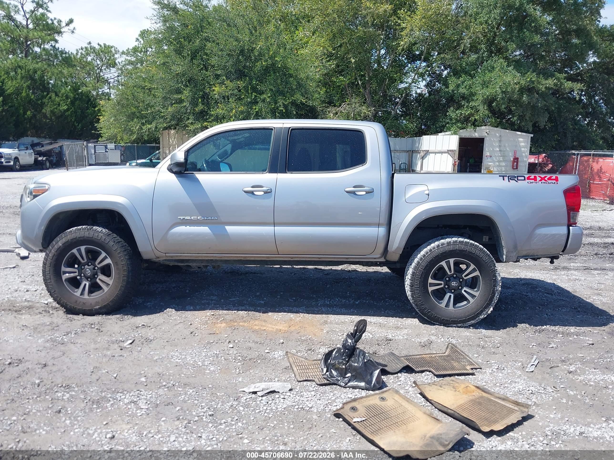 2017 TOYOTA TACOMA TRD SPORT