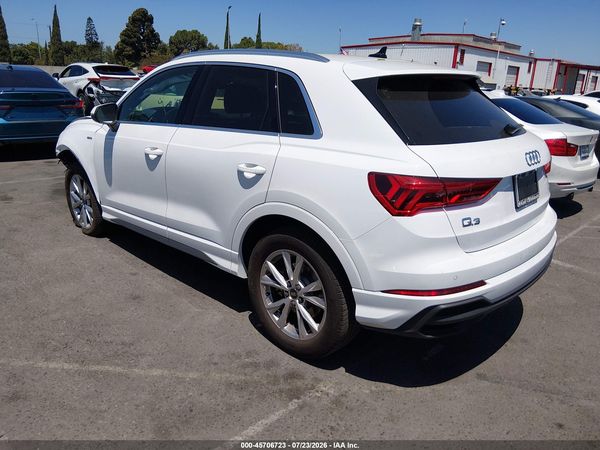 2024 AUDI Q3