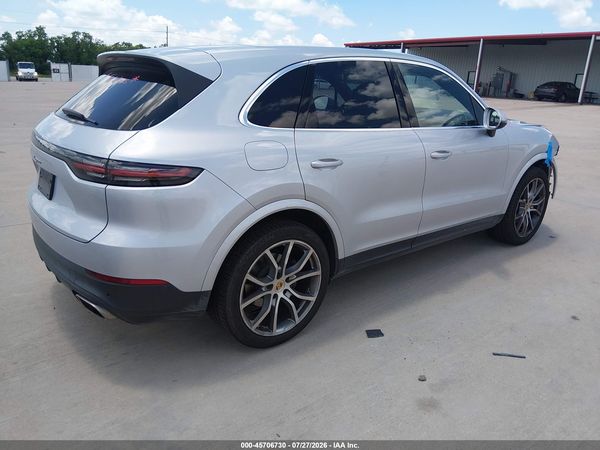 2019 PORSCHE CAYENNE