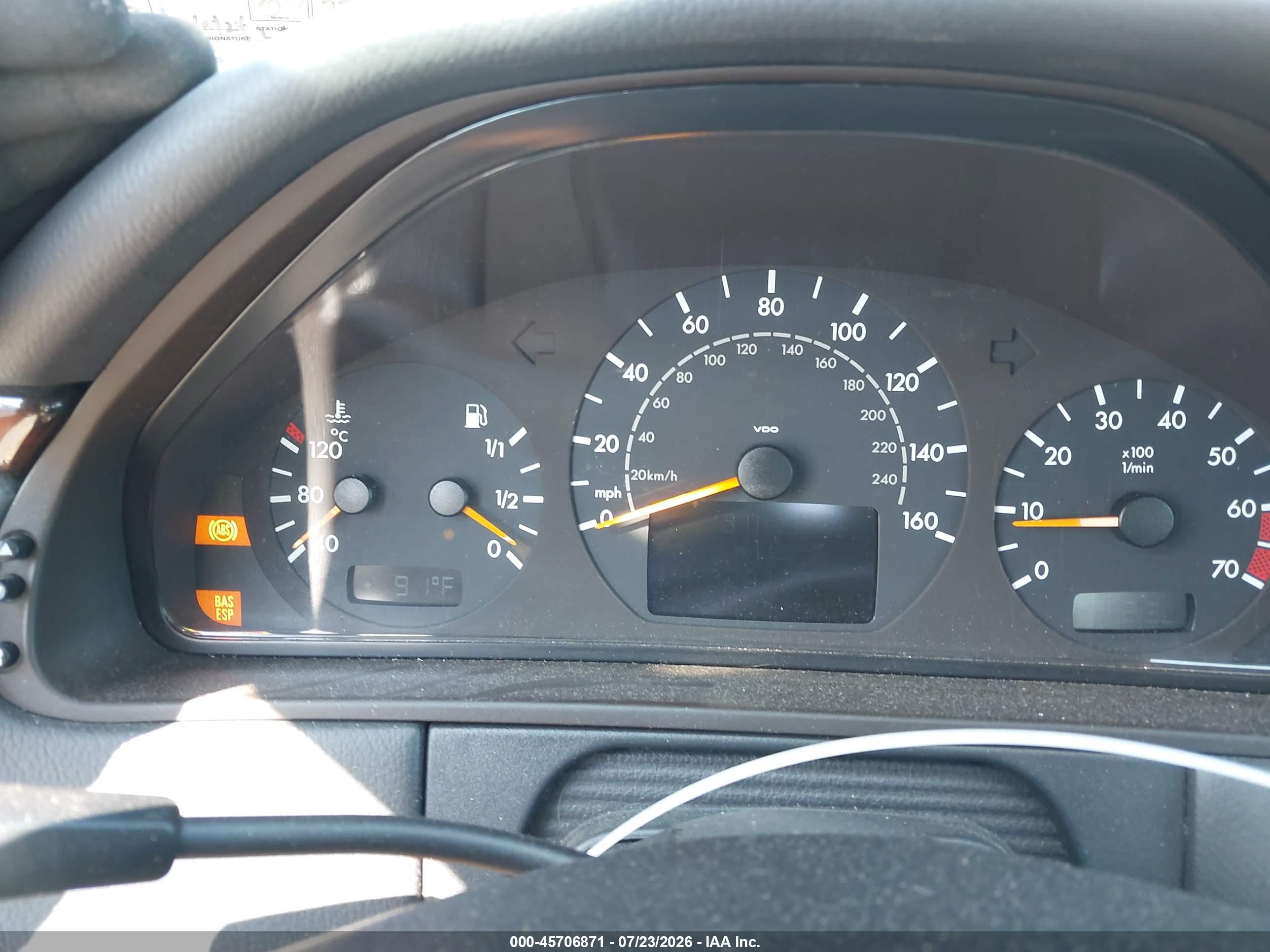 2002 MERCEDES-BENZ E 320 E320 4-Matic