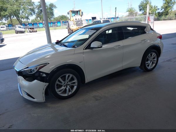 2017 INFINITI QX30 PREMIUM
