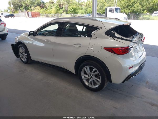 2017 INFINITI QX30 PREMIUM