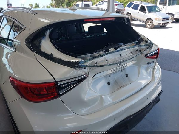 2017 INFINITI QX30 PREMIUM