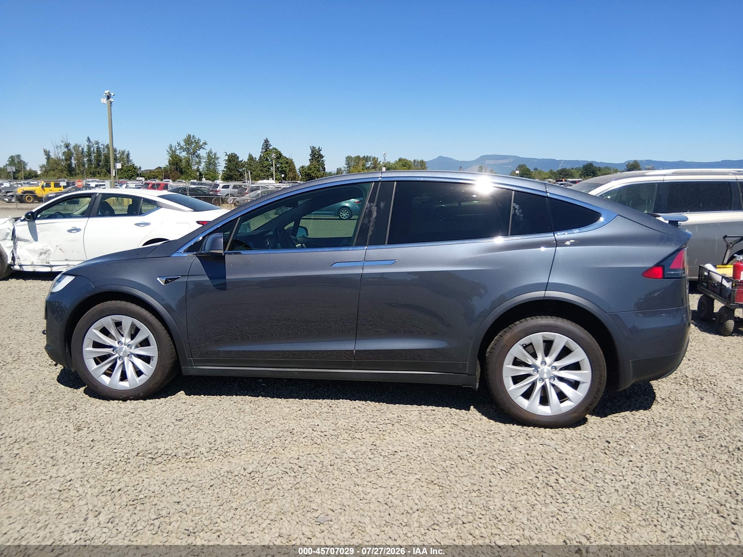 2020 TESLA MODEL X