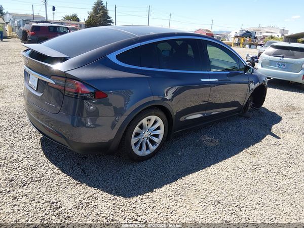 2020 TESLA MODEL X