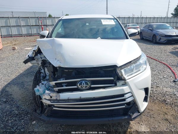 2019 TOYOTA HIGHLANDER LE