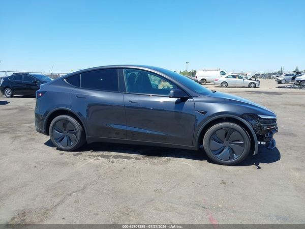 2026 TESLA MODEL Y
